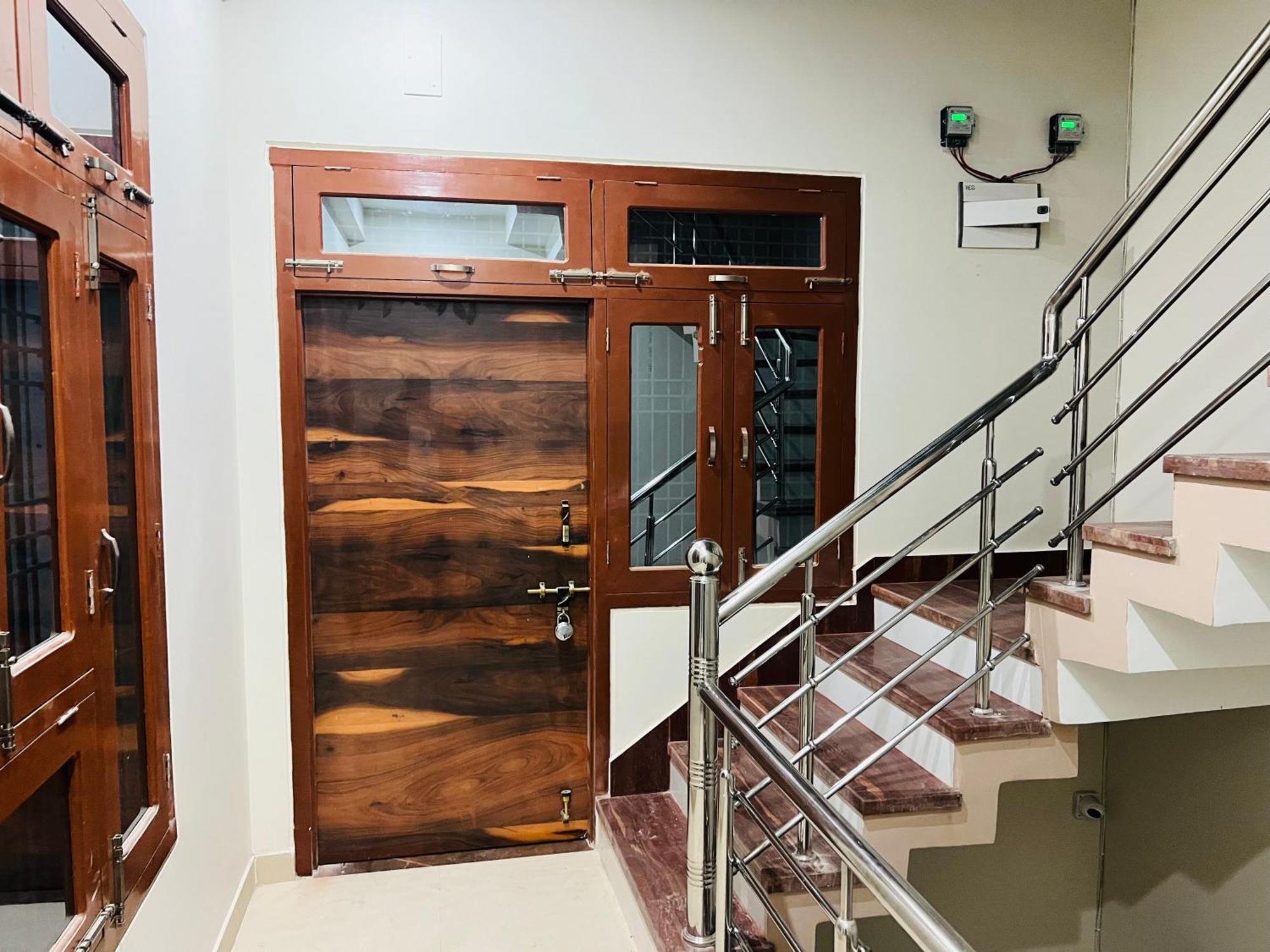 Sg Home Stay Ayodhya المظهر الخارجي الصورة